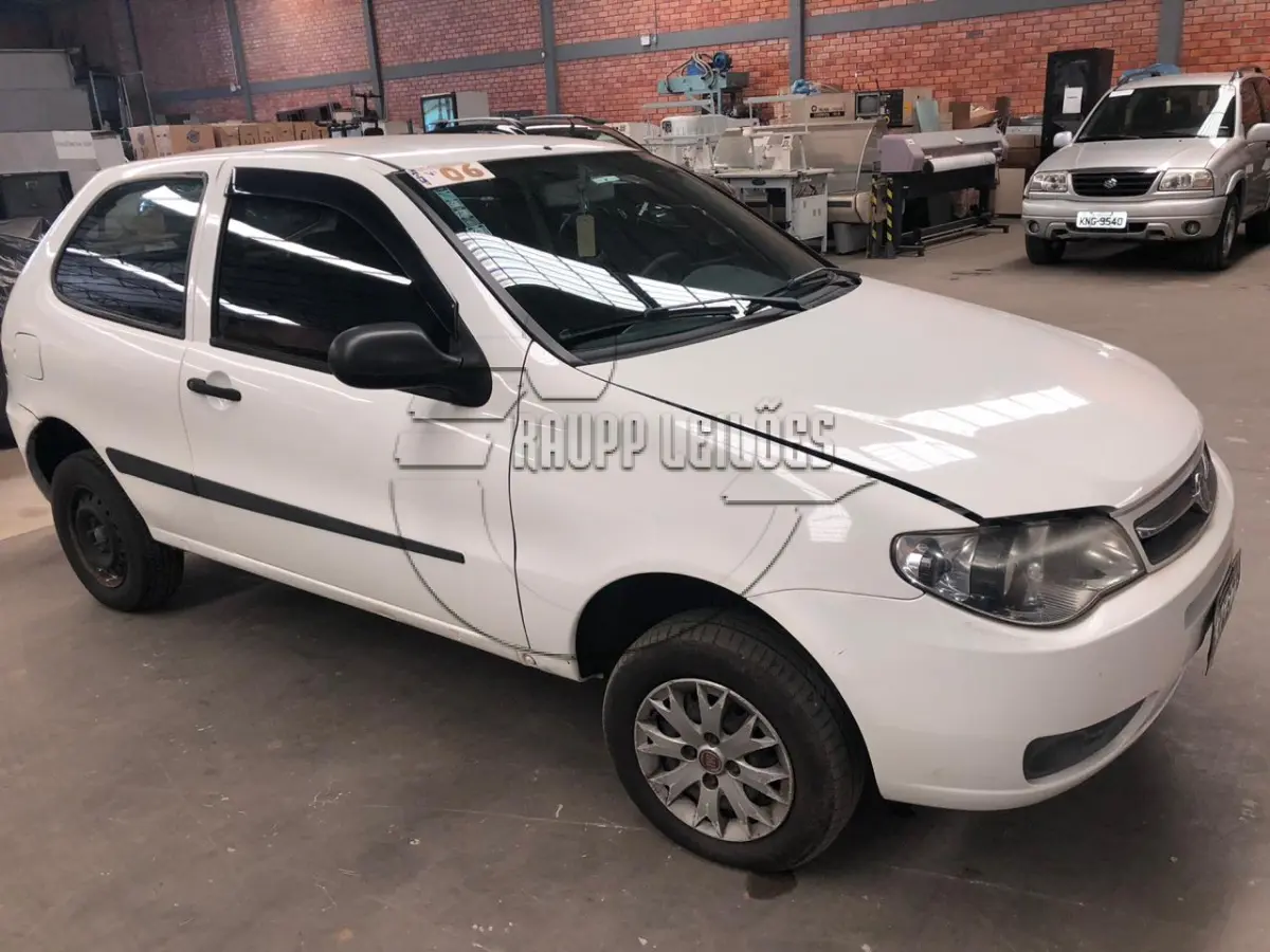 LOTE 006 - FIAT PÁLIO FIRE ECONOMY 2013/2014 - PLACA IUR-2878