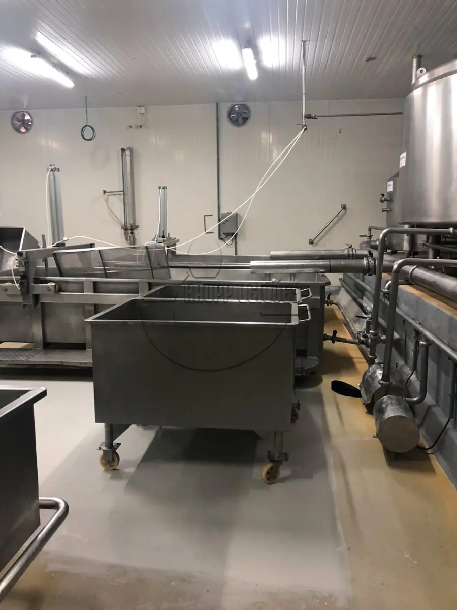 LOTE 001 - Imóvel industrial em Rondinha e diversos bens móveis