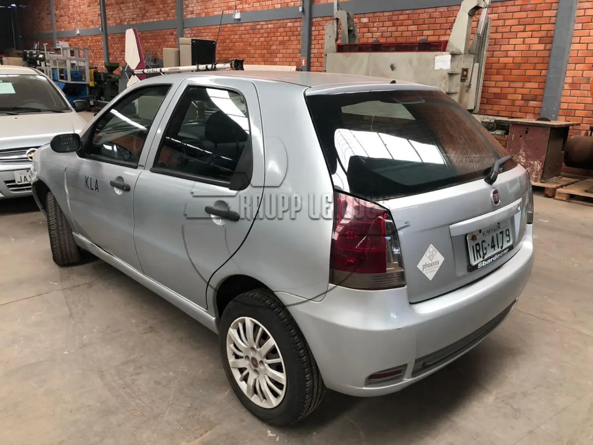 LOTE 007 - Um veículo FIAT/PALIO