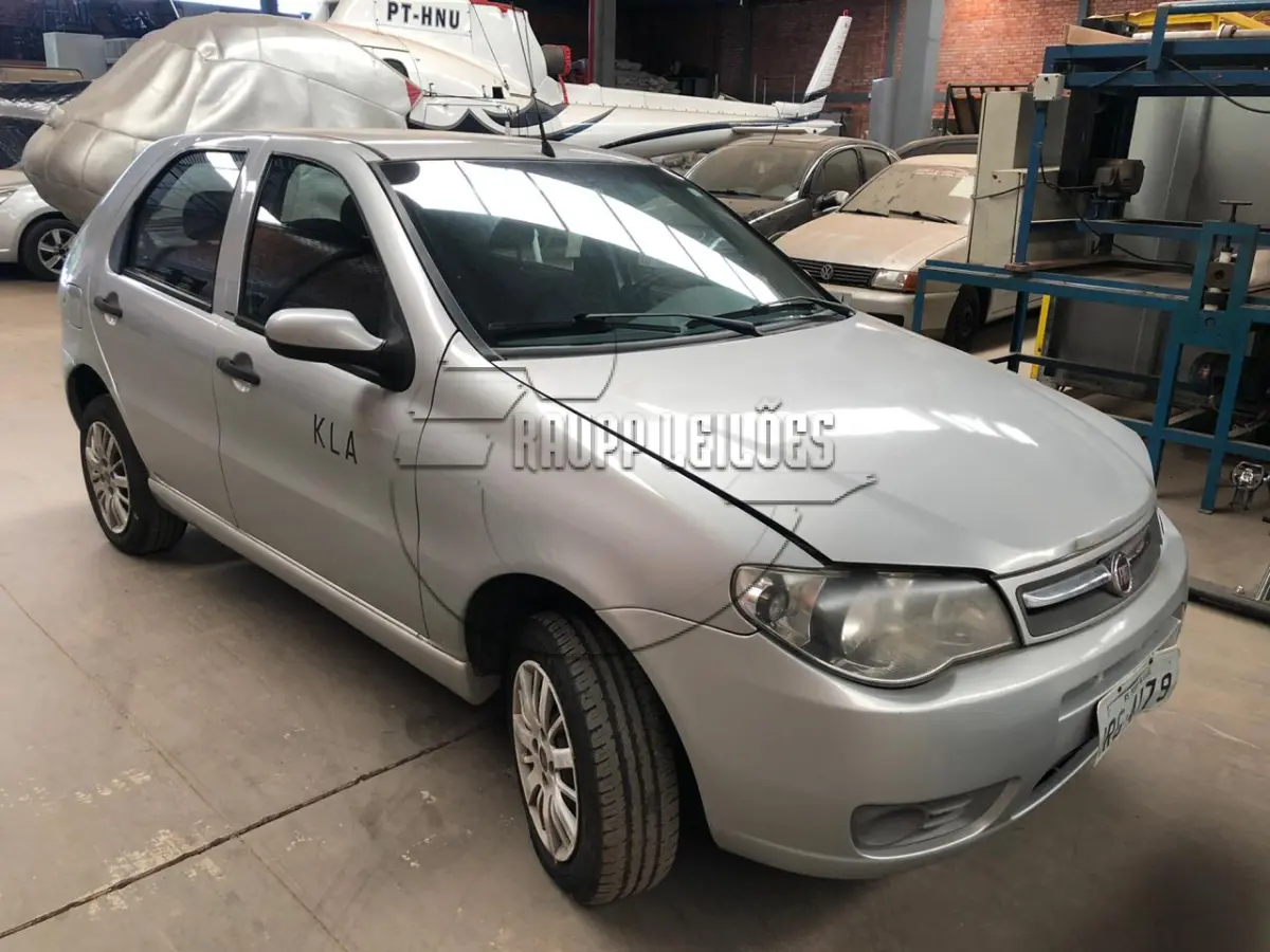 LOTE 007 - Um veículo FIAT/PALIO