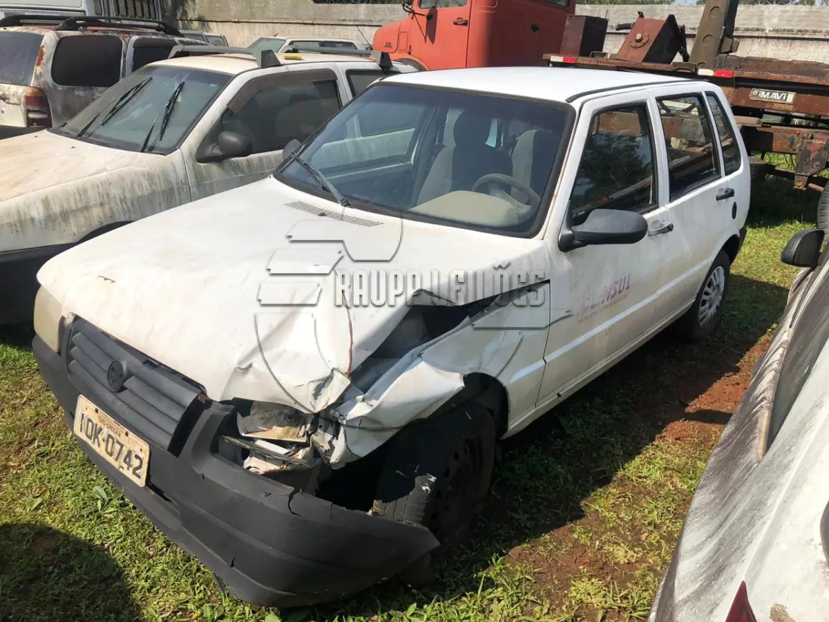 LOTE 004 - Veículo marca Fiat, modelo uno Economy