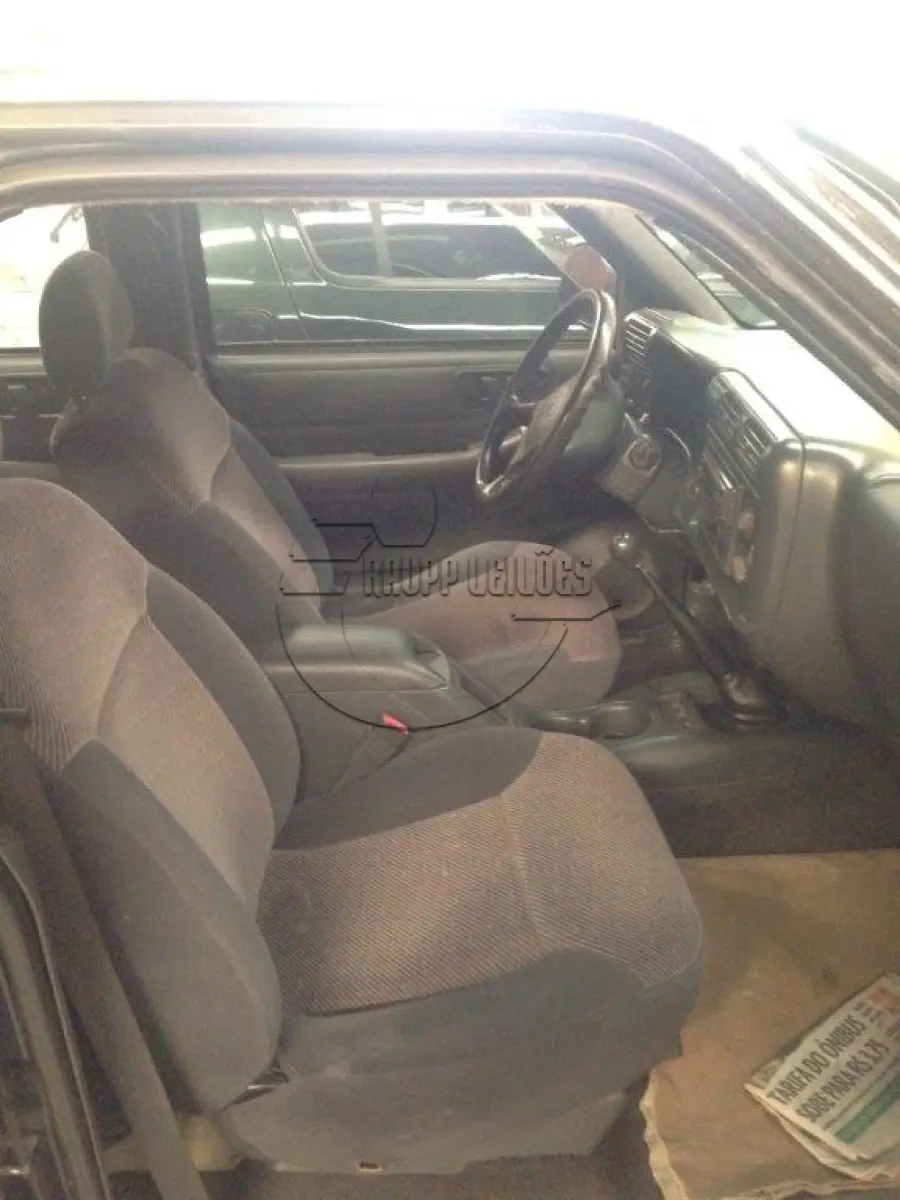 LOTE 015 - Um veículo, marca GM, modelo Blazer