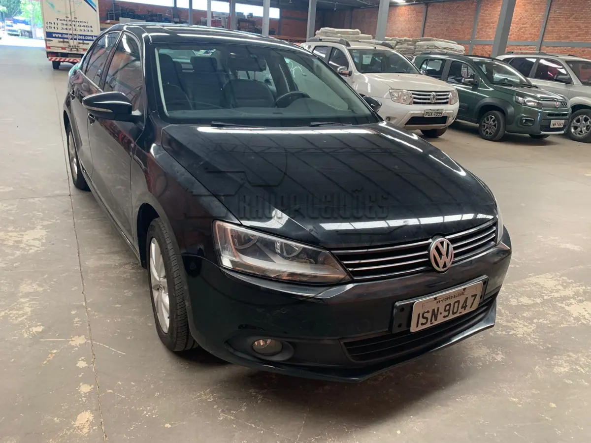 LOTE 022 - Um veículo marca I/VW JETTA 2.0