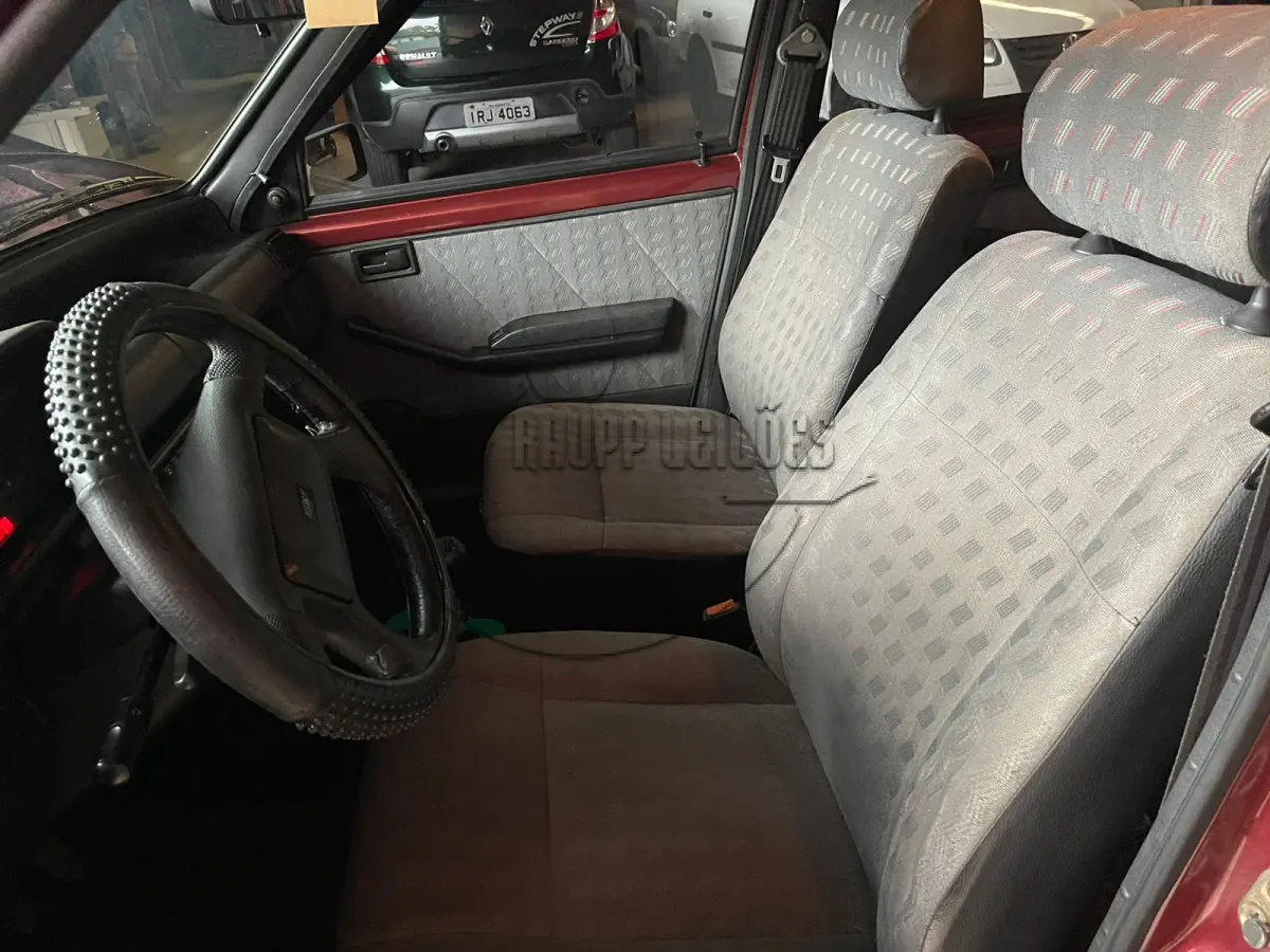 LOTE 014 - Um veículo Fiat/Uno Mille