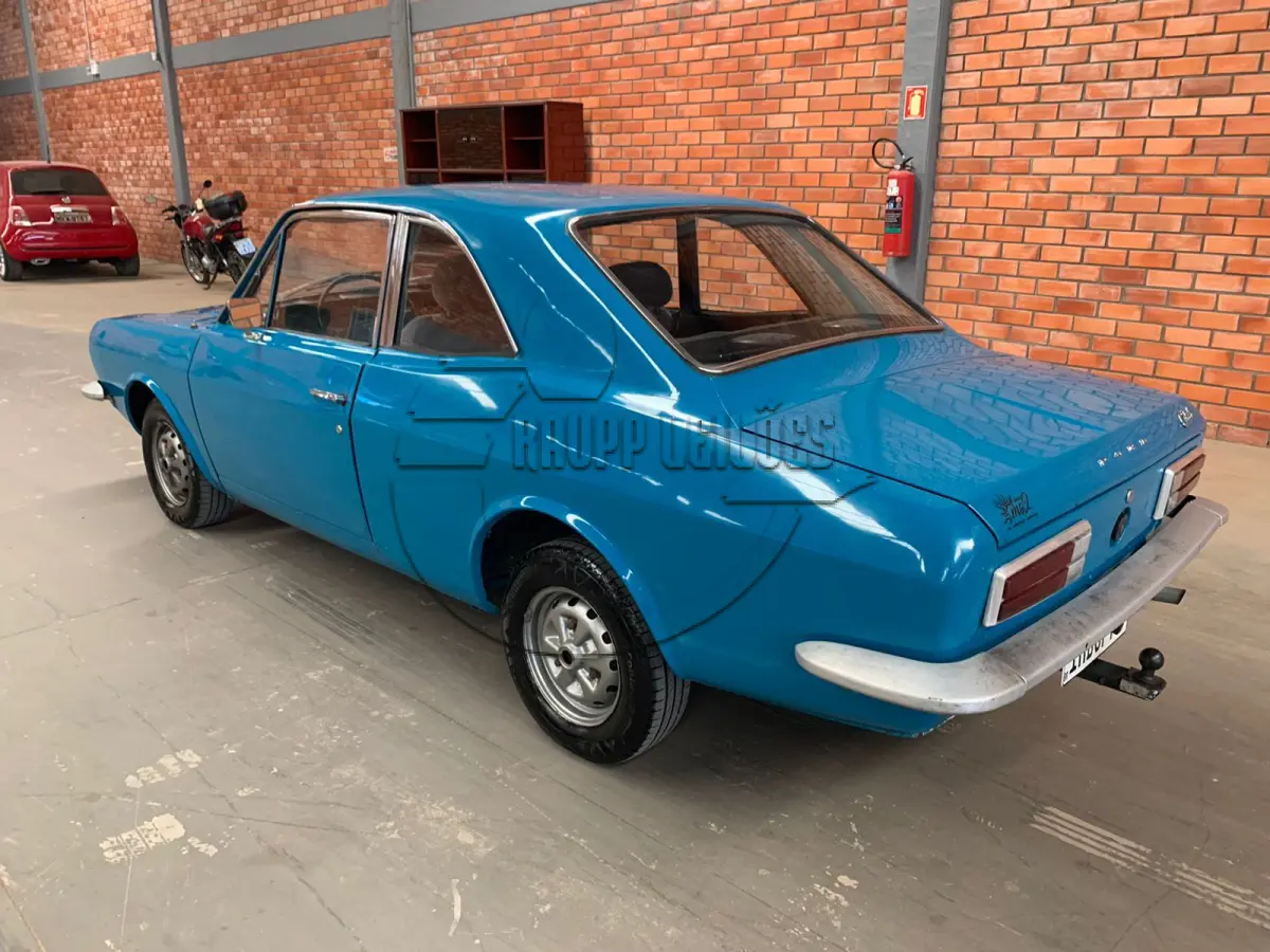 LOTE 008 - (VENDA EXTRAJUDICIAL) Um automóvel Ford/Corcel Luxo, ano/mod. 1976