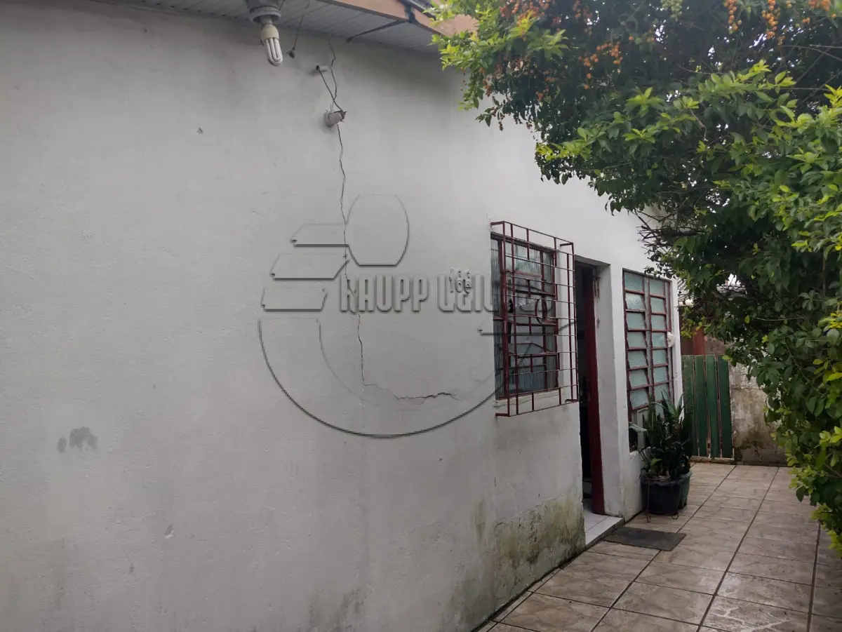 LOTE 001 - (SAPUCAIA DO SUL/RS) Um terreno de 160,06m², com benfeitorias de aprox. 112,00m²,  em Sapucaia do Sul/RS - Bairro Santa Catarina