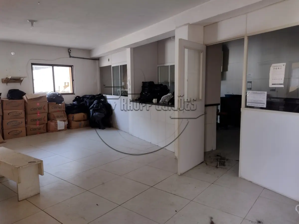 LOTE 001 - 02ª DATA | (SÃO JOSÉ/SC) Uma casa de 334,24m², Bairro Forquilhinas, São José/SC + diversos mobiliários e eletrônicos