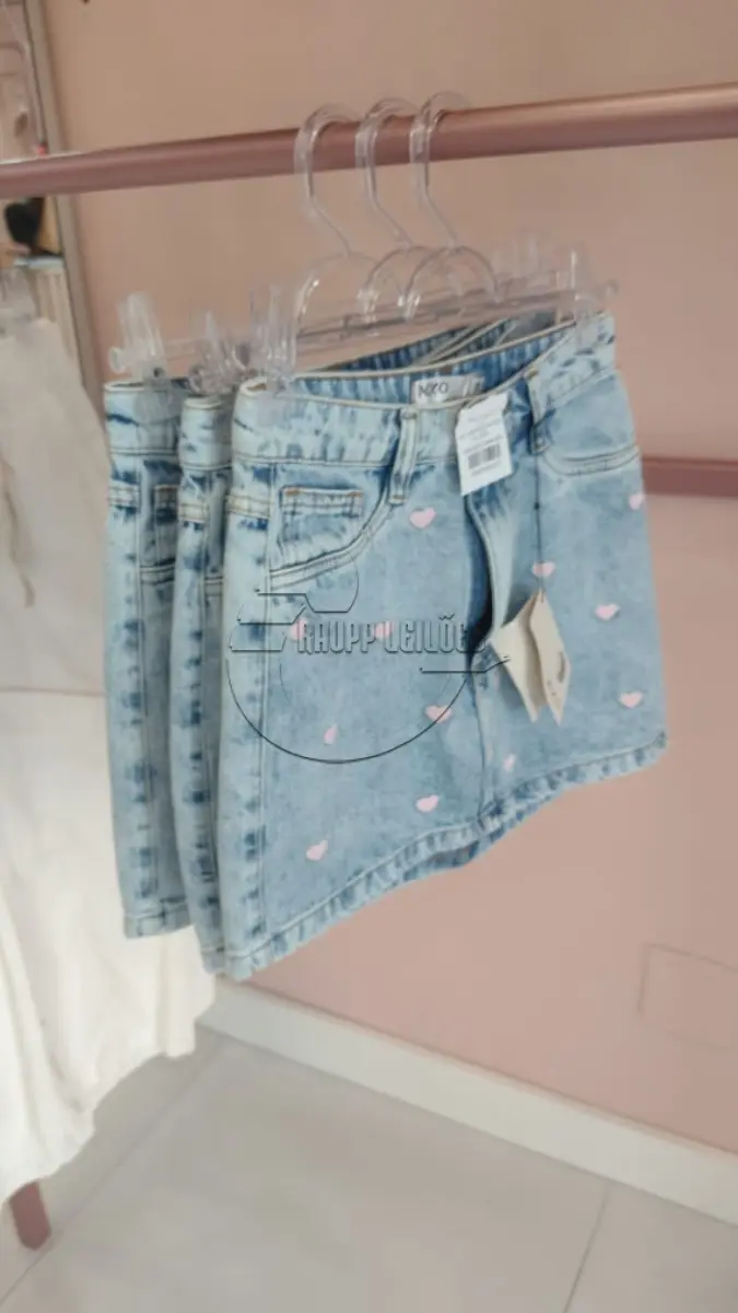 LOTE 009 - 02ª DATA | Diversas peças de roupas