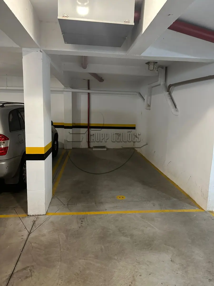 LOTE 003 - 02ª DATA | (PORTO ALEGRE/RS) A sala 301, c/ 28,03m², e o box de estacionamento 15, ambos do Edifício Centro Profissional Darcy Azambuja, Bairro Cidade Baixa (POSSIBILIDADE DE PARCELAMENTO)