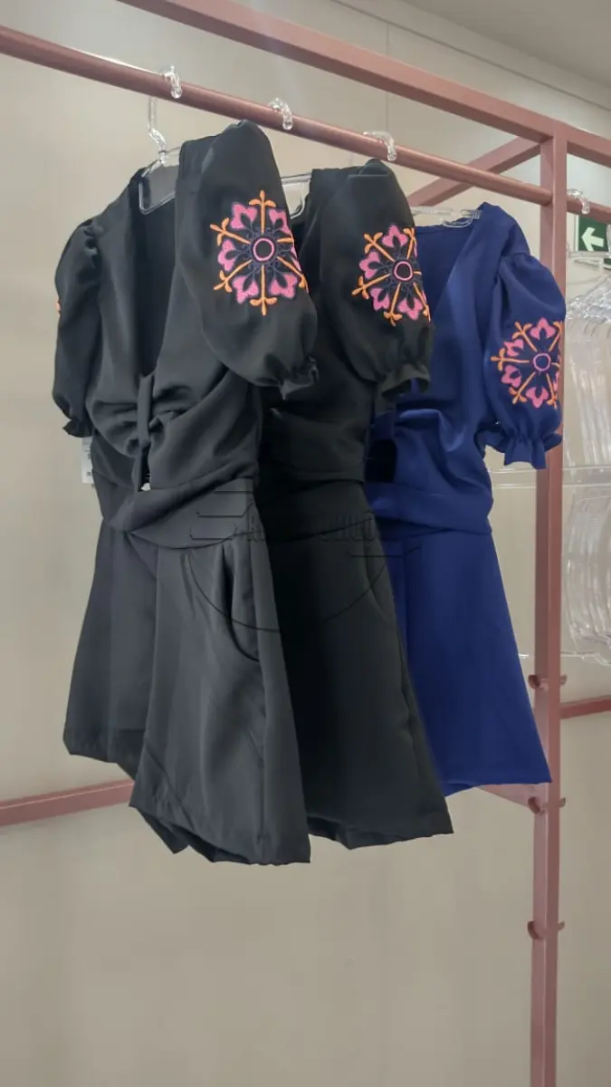 LOTE 009 - 02ª DATA | Diversas peças de roupas