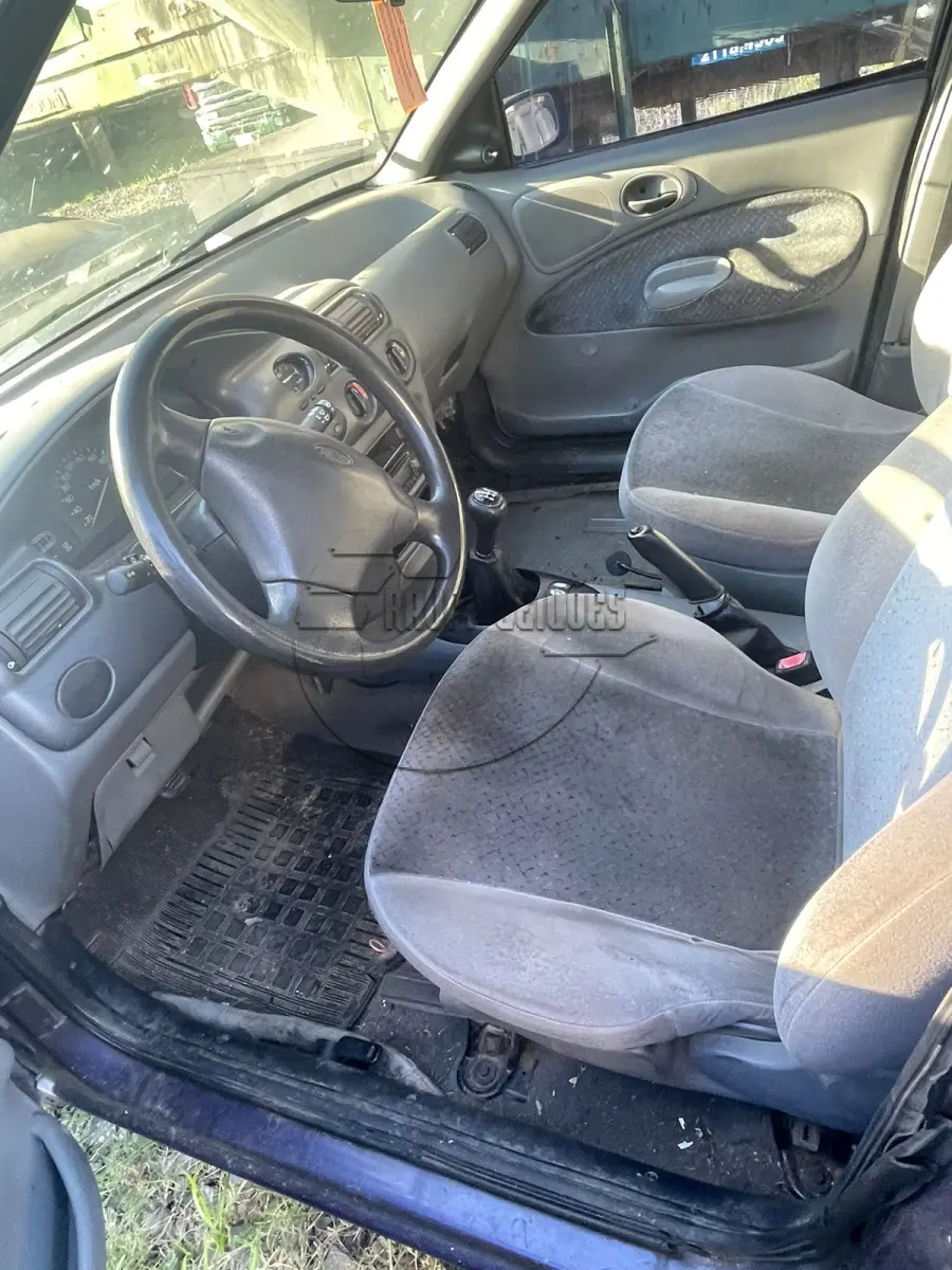 LOTE 009 - 02ª DATA | Um veículo Ford Escort GL 16V F, ano/modelo 1997/1998