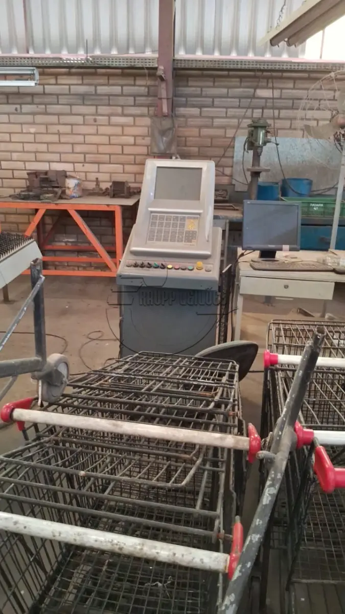 LOTE 001 - Uma puncionadeira Euromac ZX 1250/30, modelo ZX INDEX