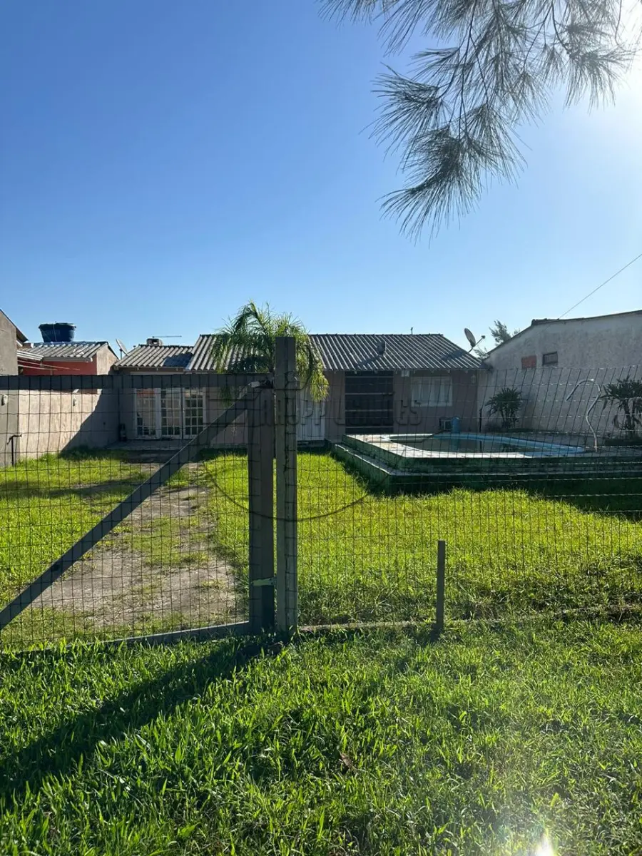LOTE 005 - (CIDREIRA/RS) Uma casa de 102,47m² em Cidreira/RS