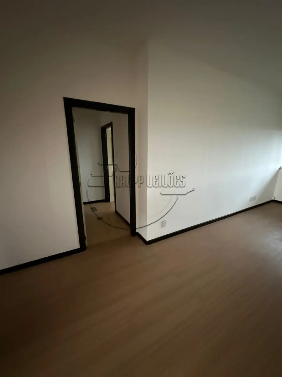 LOTE 008 - (PORTO ALEGRE/RS) Sala 411, c/38,06m² + Box 72 do Ed. Royal Center, na Rua Dom Pedro II