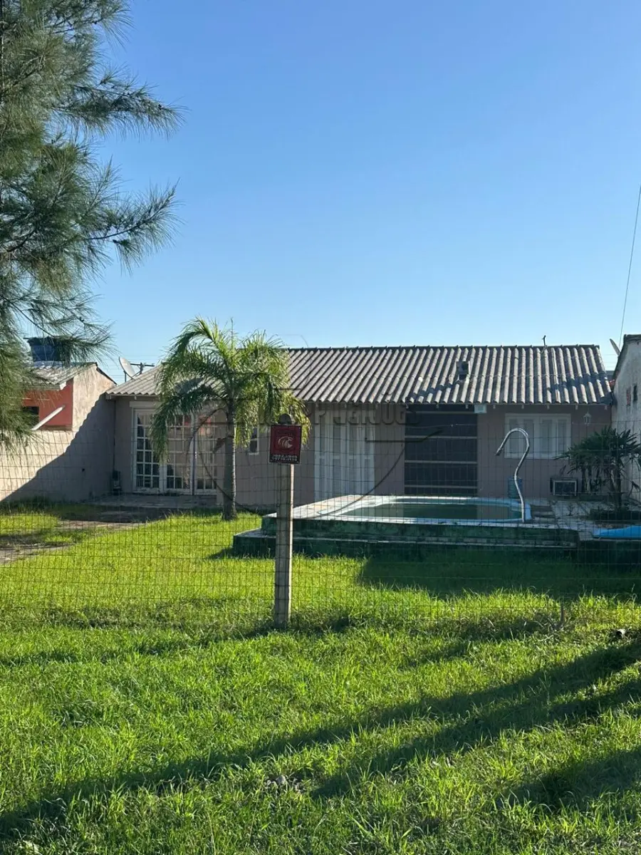 LOTE 005 - (CIDREIRA/RS) Uma casa de 102,47m² em Cidreira/RS