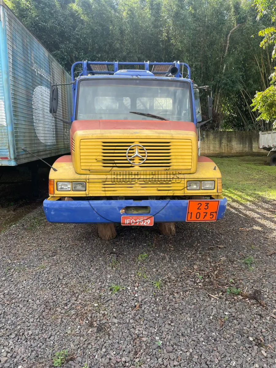 LOTE 007 - 02ª DATA | Um caminhão Mercedes Benz/L 1618, ano/modelo 1992/1992