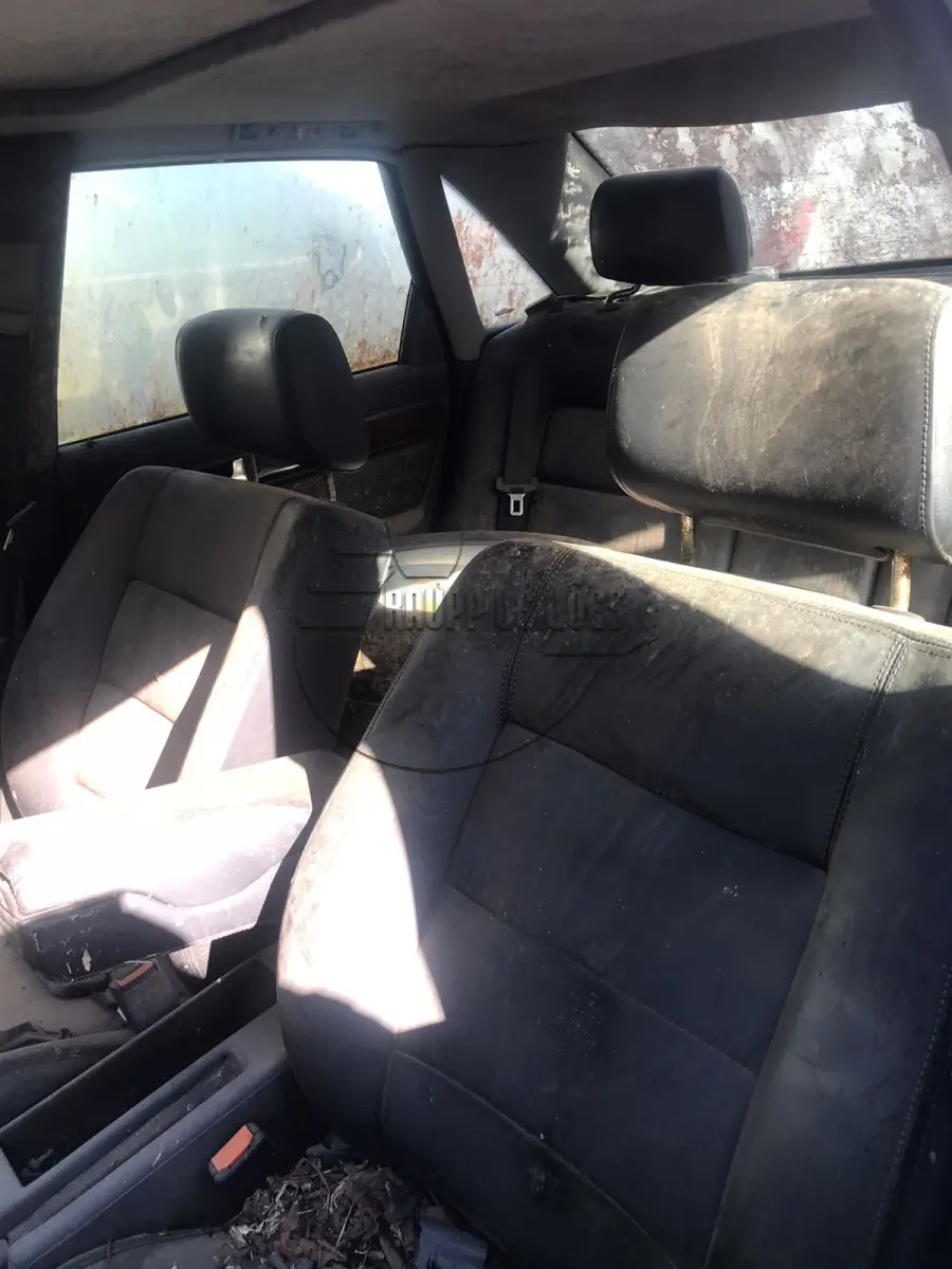 LOTE 010 - Um veículo I/AUDI A6, ano/modelo 1994/1995.