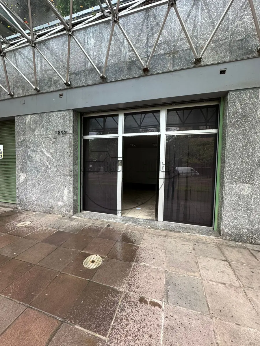 LOTE 002 - (PORTO ALEGRE/RS) Loja 2 do Ed. Royal Center, c/575,11m², na Rua Dom Pedro II