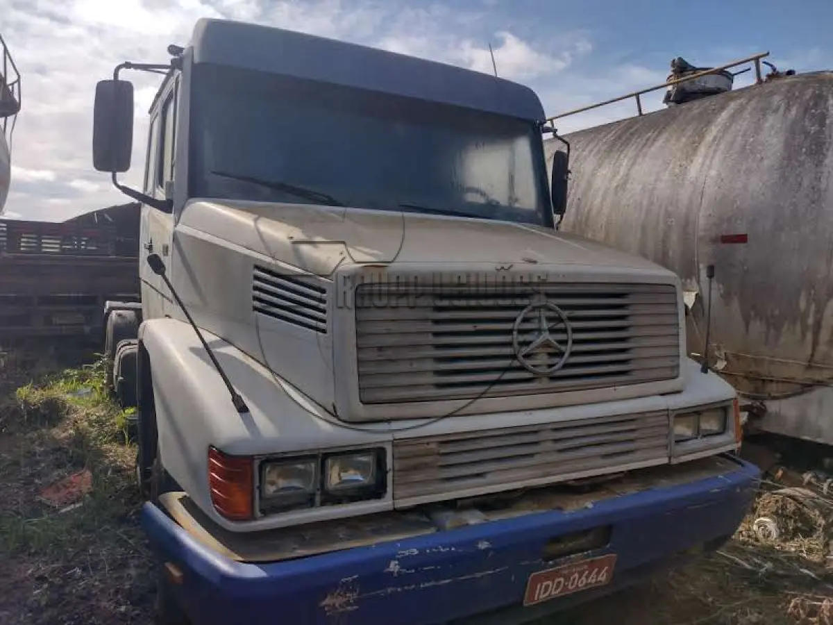 LOTE 068 - 02ª DATA | Um caminhão Mercedes Benz, modelo LS1941, ano/modelo 1995/1995