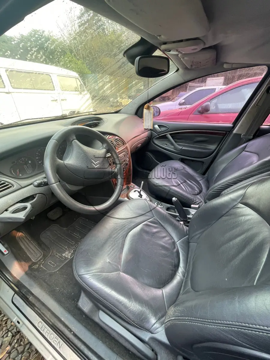 LOTE 011 - 02ª DATA | Um veículo I/Citroen C5 EXCL 20, ano/modelo 2002/2002