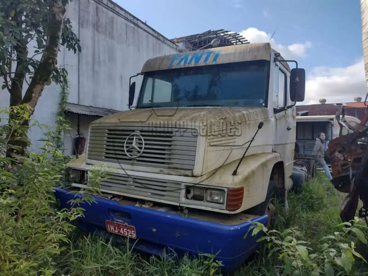 LOTE 028 - 02ª DATA | Um caminhão Mercedes Benz, modelo LS 1941, ano/modelo 1991/1991