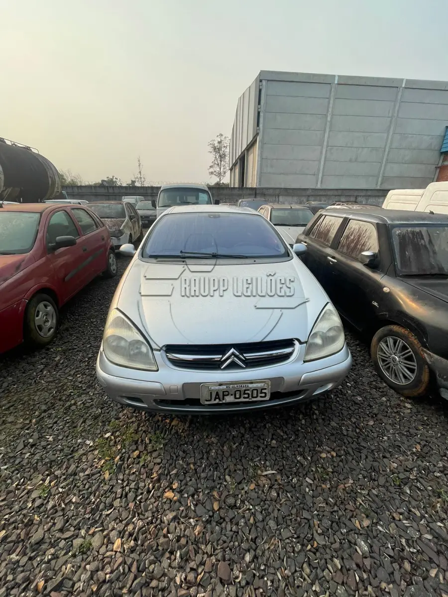 LOTE 011 - 02ª DATA | Um veículo I/Citroen C5 EXCL 20, ano/modelo 2002/2002