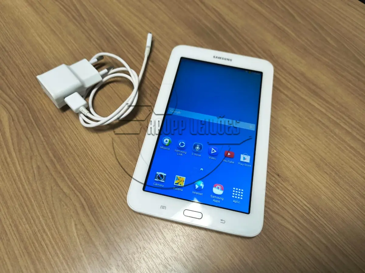 LOTE 031 - Um tablet, marca Samsung
