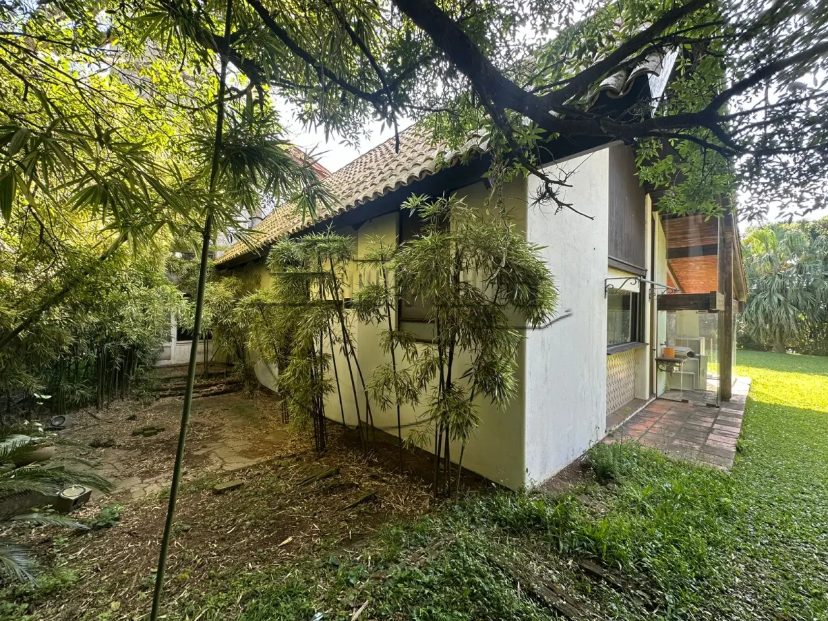 LOTE 001 - (PORTO ALEGRE/RS) A unidade residencial 17 do Condomínio Horizontal Jardim do Sol - na Av. Cavalhada, Porto Alegre/RS