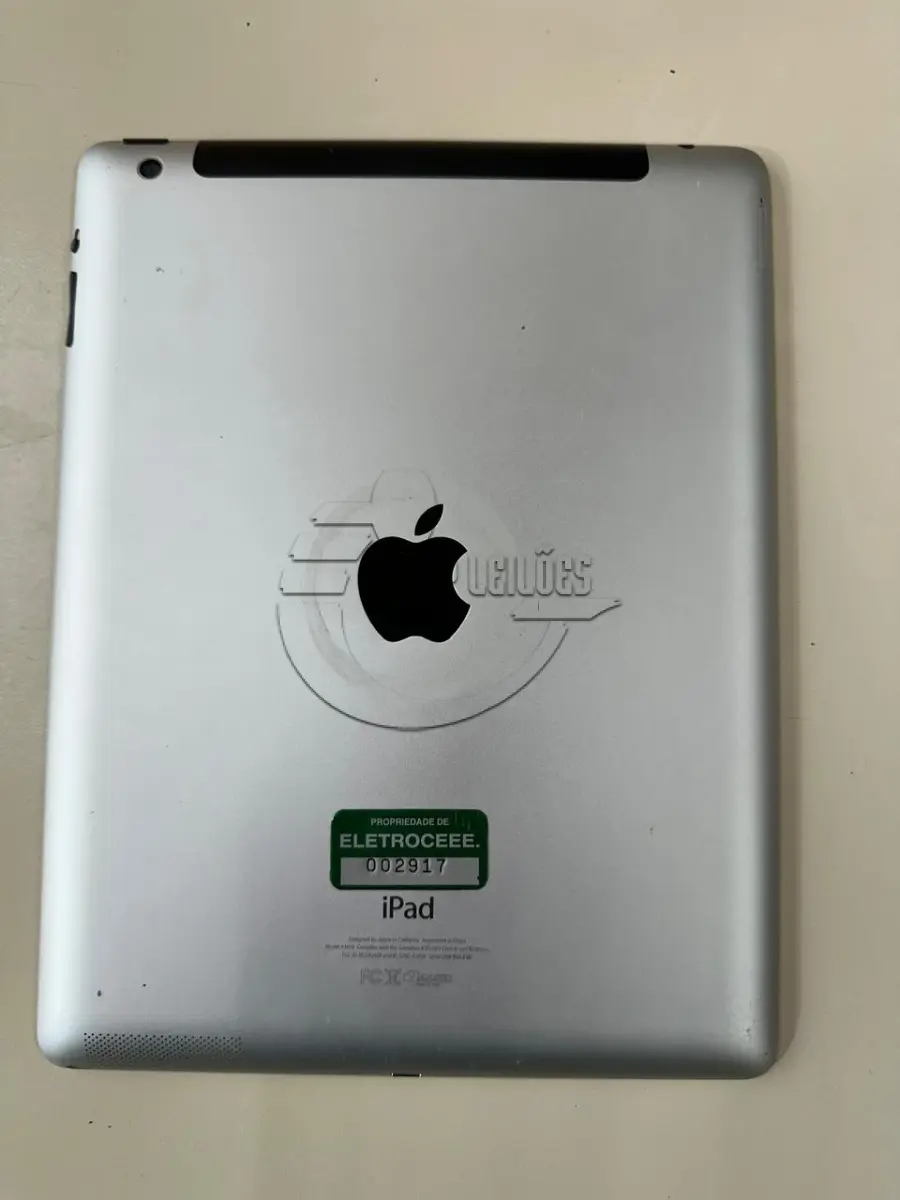 LOTE 025 - Um Ipad mod. A1459, 4° geração