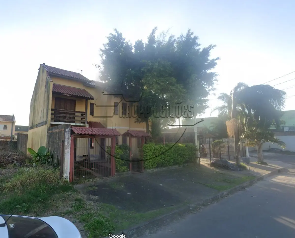 LOTE 001 - (PORTO ALEGRE/RS) Uma casa de alvenaria no Bairro Parque Santa Fé