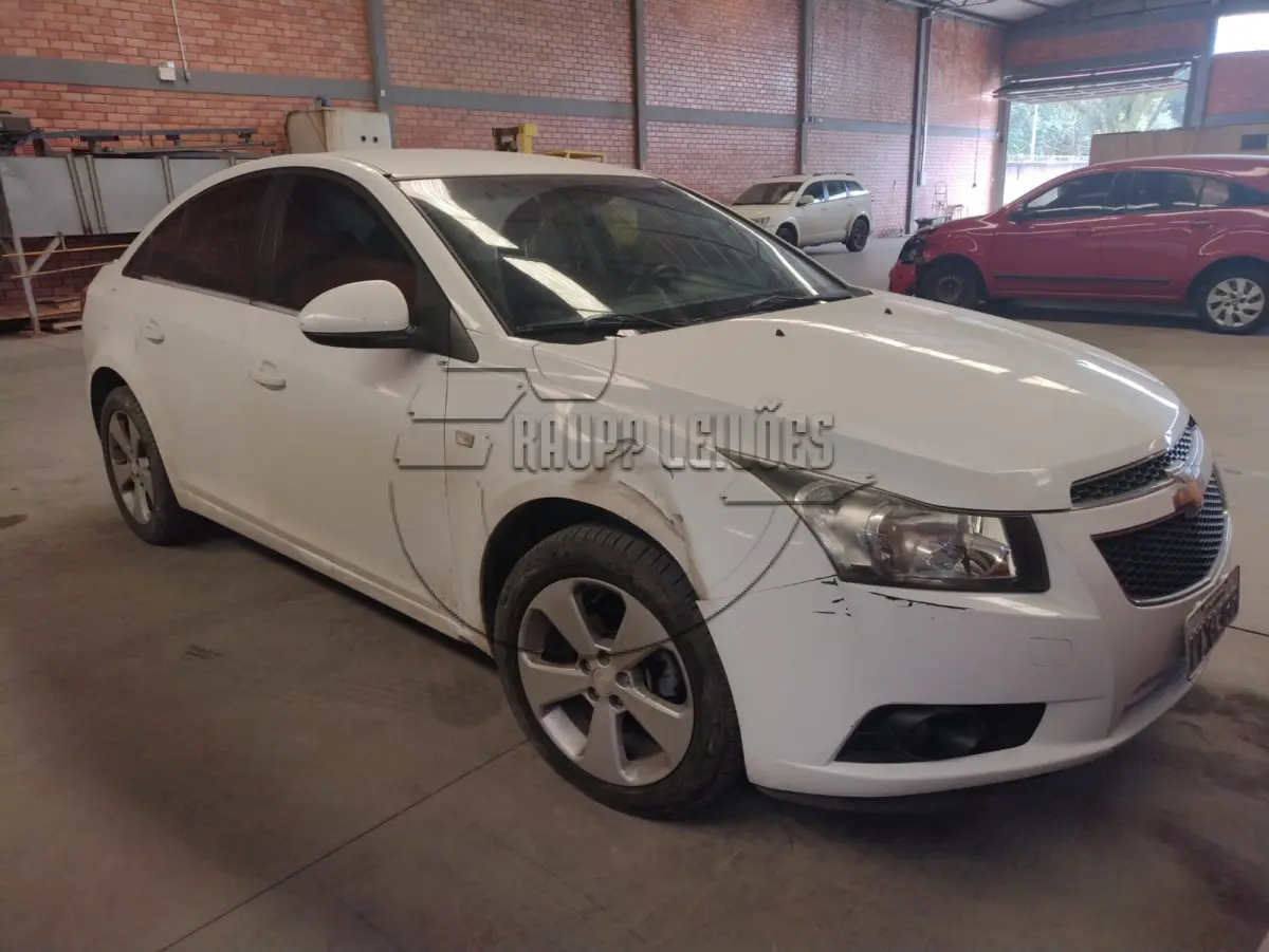 LOTE 010 - 02ª DATA | Um veículo CHEVROLET/CRUZE LT NB, Placa: IVX1366, ano/modelo: 2014/2014.