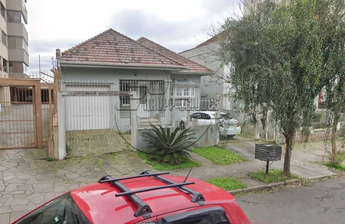 LOTE 004 - (PORTO ALEGRE/RS) Uma casa em Porto Alegre/RS - Bairro Cristo Redentor