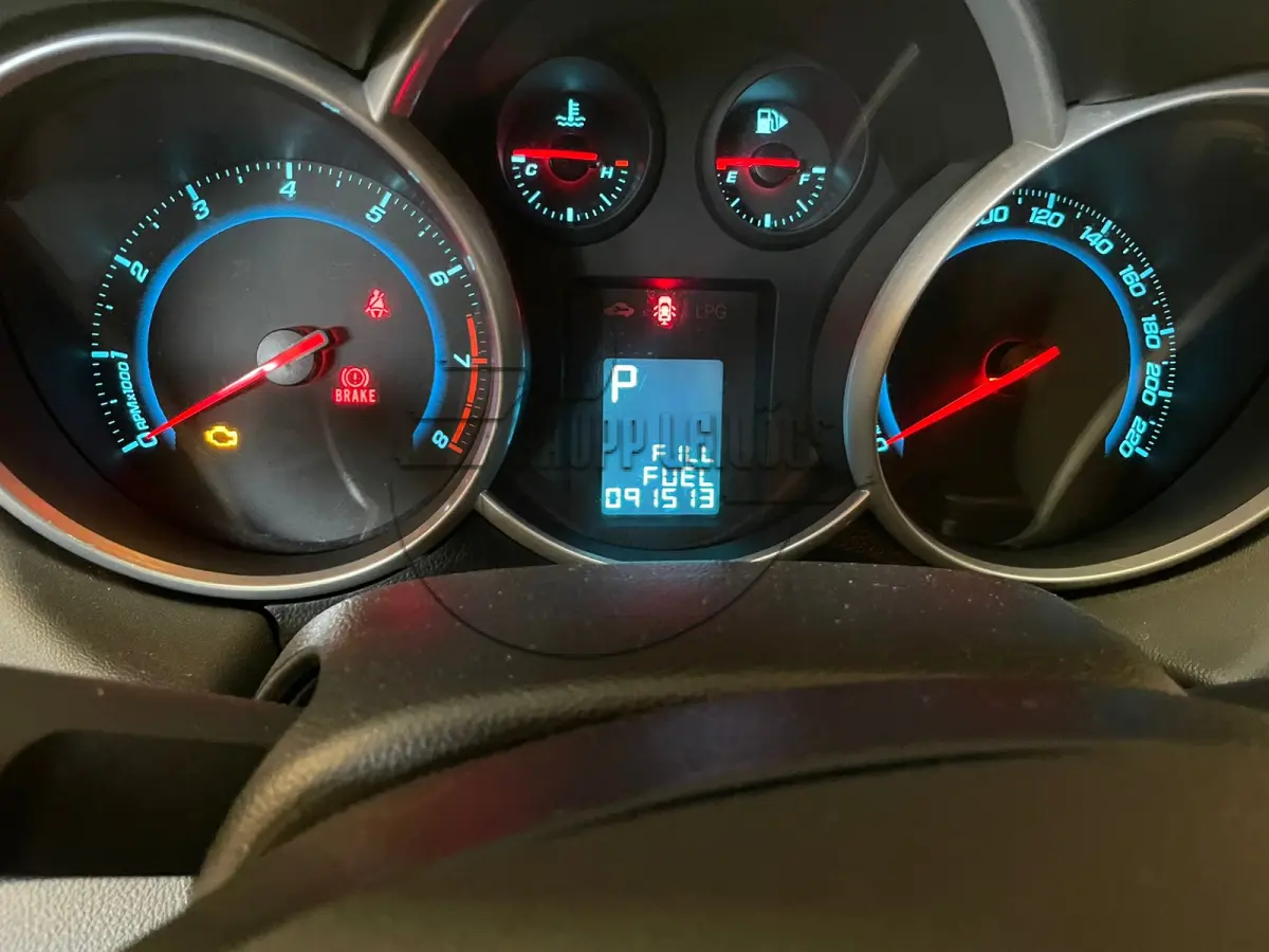 LOTE 010 - 02ª DATA | Um veículo CHEVROLET/CRUZE LT NB, Placa: IVX1366, ano/modelo: 2014/2014.