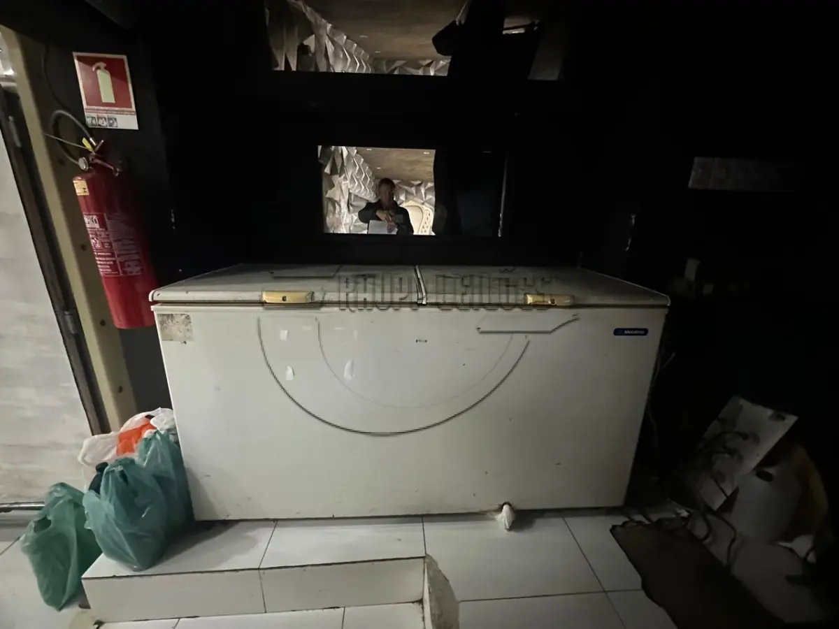 LOTE 010 - 02ª DATA | Cadeiras - televisão - lustres - freezers