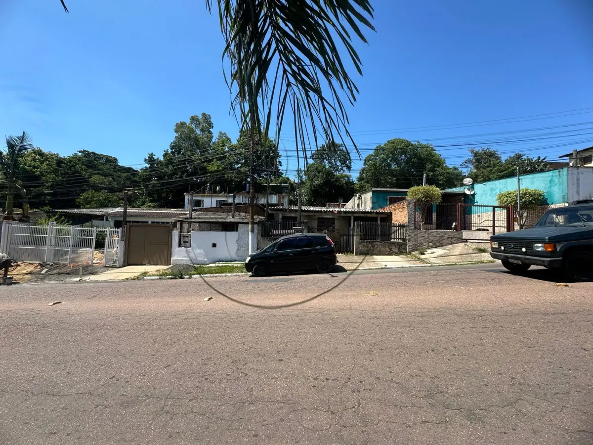 LOTE 009 - 02ª DATA | (ALVORADA/RS) Uma casa sobre um terreno de 200,00m², no Bairro Maringá