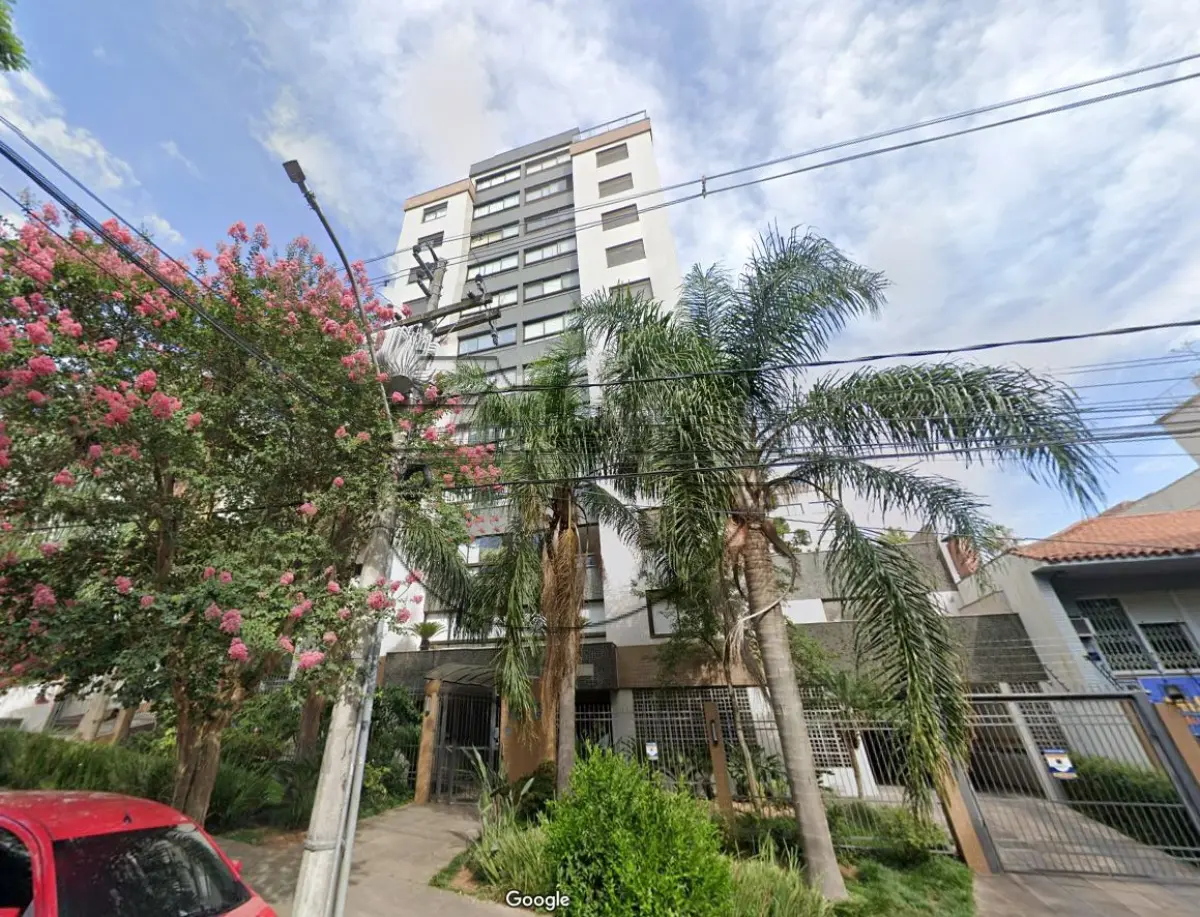 LOTE 002 - (PORTO ALEGRE/RS) Box coberto nº 04 do Edifício Resid. Vivendas Iguaçu, c/ 18,94m²