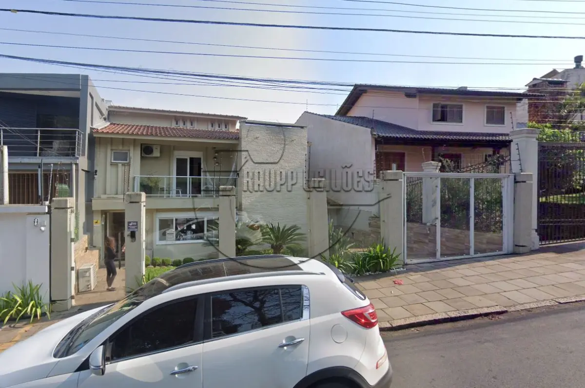 LOTE 010 - (PORTO ALEGRE/RS) Uma casa de alvenaria c/ aprox 310,35m², no Bairro Boa Vista