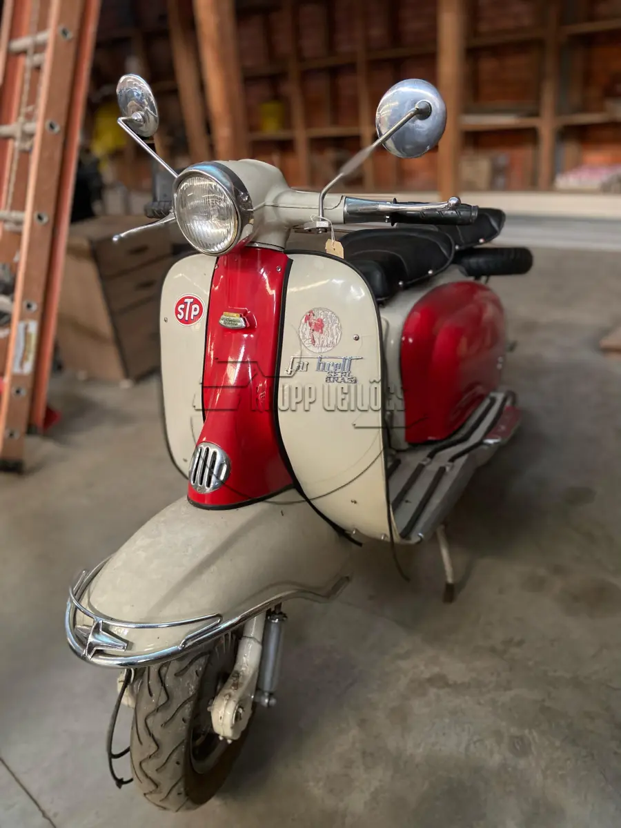 LOTE 009 - Um veículo BP/LAMBRETTA,  ano/mod 1968/1968