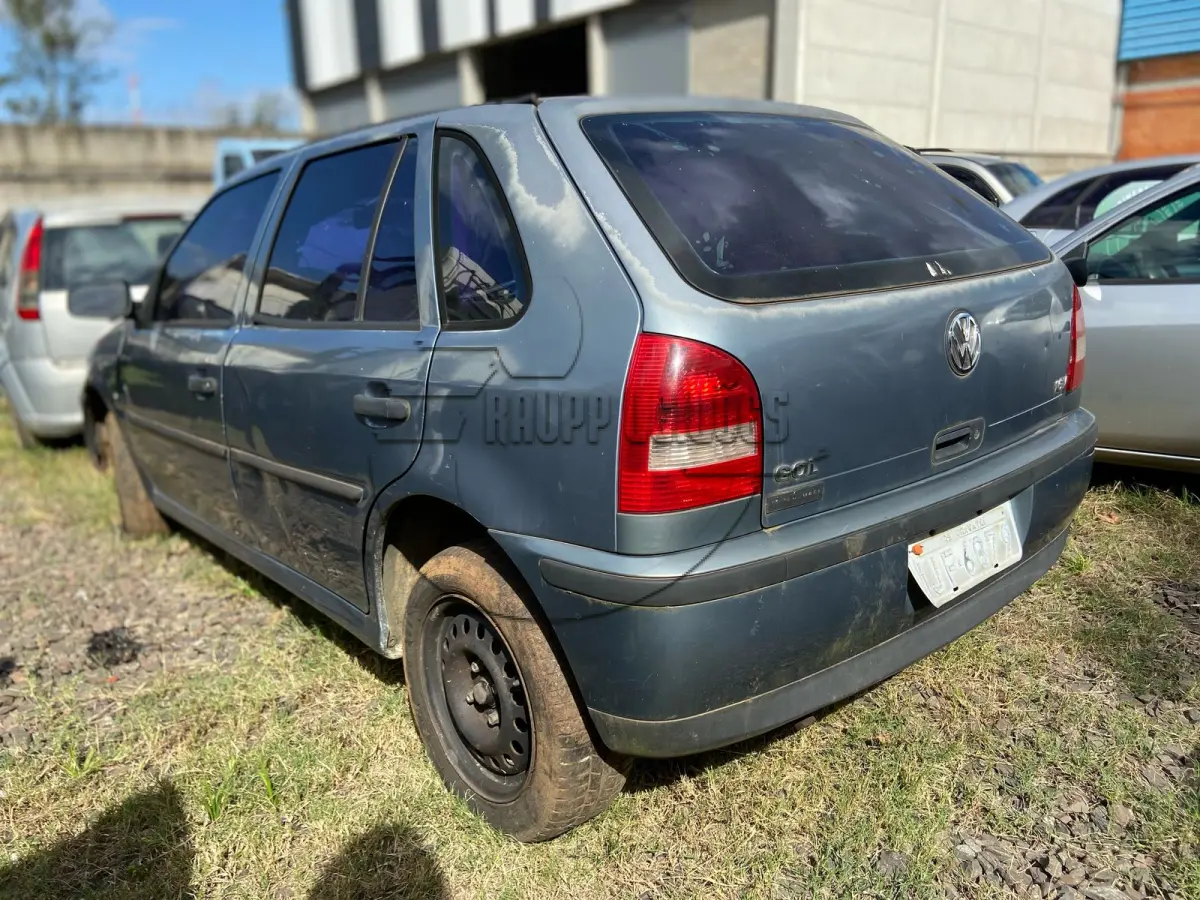 LOTE 007 - **Um veículo VW/GOL 16V, ano/modelo 1999/2000