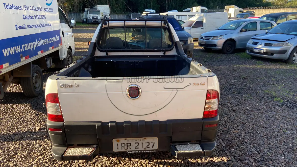 LOTE 017 - Um veículo FIAT/STRADA FIRE FLEX, ano/mod. 2010/2011