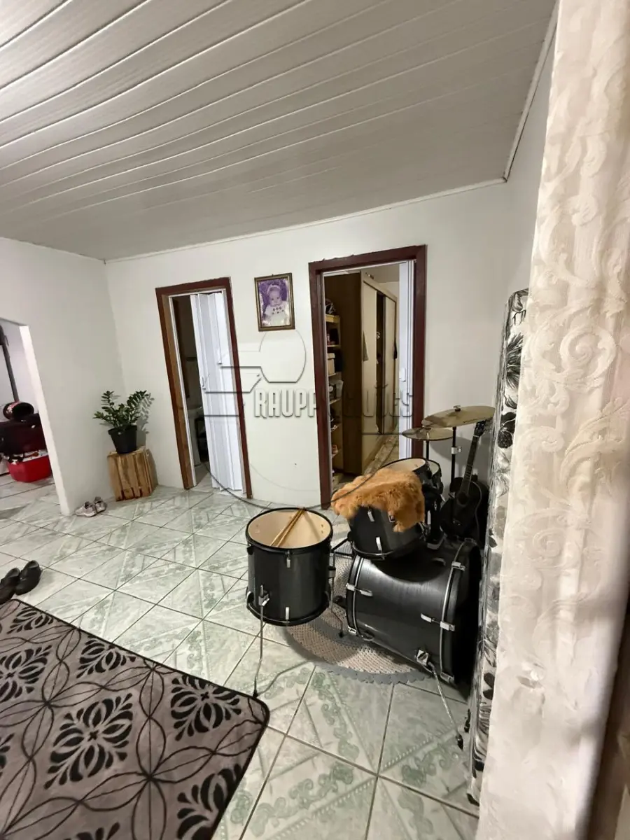 LOTE 002 - 02ª DATA | (NOVO HAMBURGO/RS) Uma casa residencial em alvenaria,  no Bairro Canudos