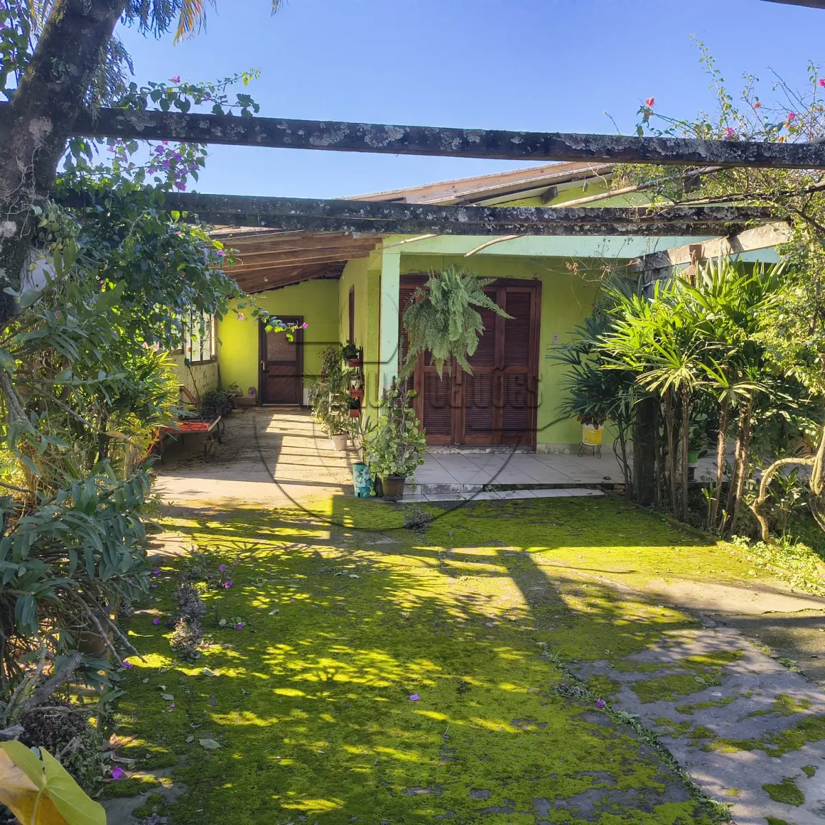 LOTE 003 - 02ª DATA | (GRAVATAÍ/RS) DIREITOS DE POSSE sobre uma casa no Bairro Sagrada Família