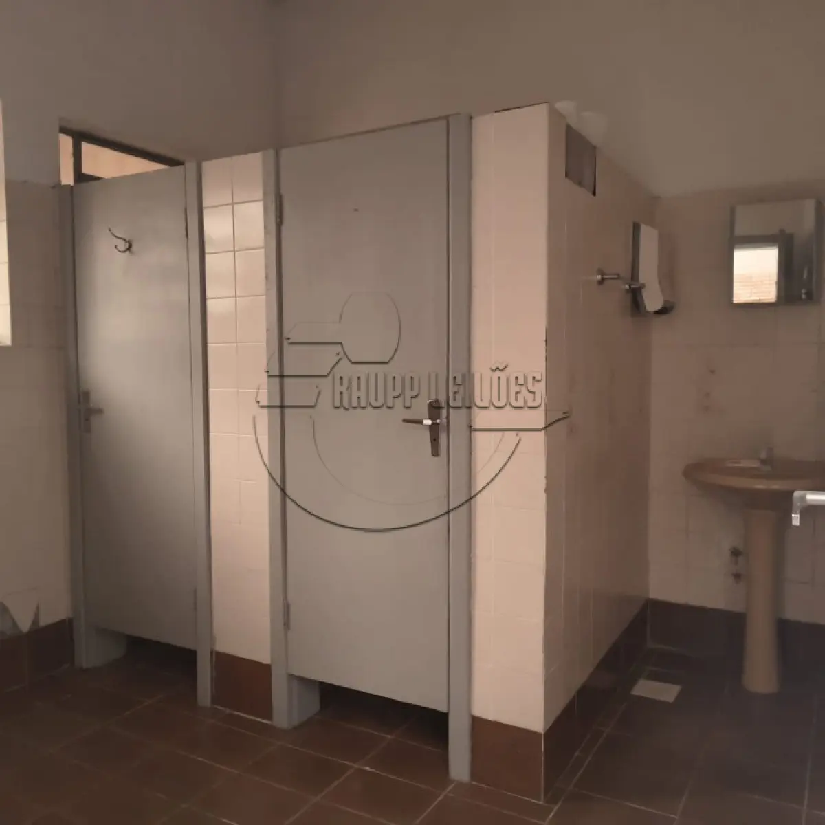 LOTE 001 - 02ª DATA | (PORTO ALEGRE/RS) Um prédio de alvenaria c/ aprox. 410,00m², no Bairro Passo das Pedras