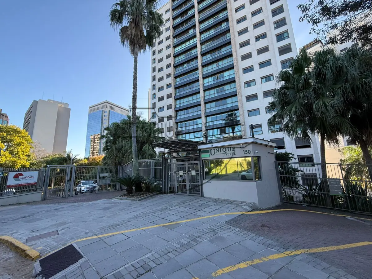 LOTE 001 - (PORTO ALEGRE/RS) O apto 603 do Edifício Garden, c/ 120,45m², no Complexo Residencial Unique Place