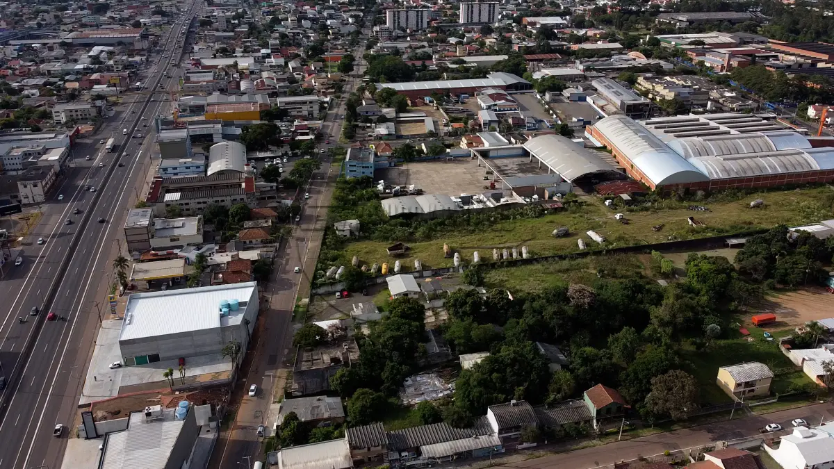 LOTE 000 - 02ª DATA | (CANOAS/RS) Área de terras de 31.852,00m², c/ diversas benfeitorias, no Bairro Marechal Rondon (LOTES 001 E 002 AGRUPADOS - VENDA C/ PRIORIDADE)