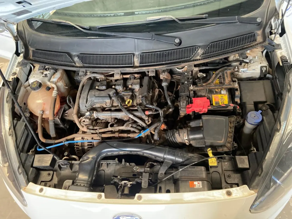LOTE 010 - Um veículo FORD/KA SE PLUS 1.5 HA C, ano/mod 2020/2021