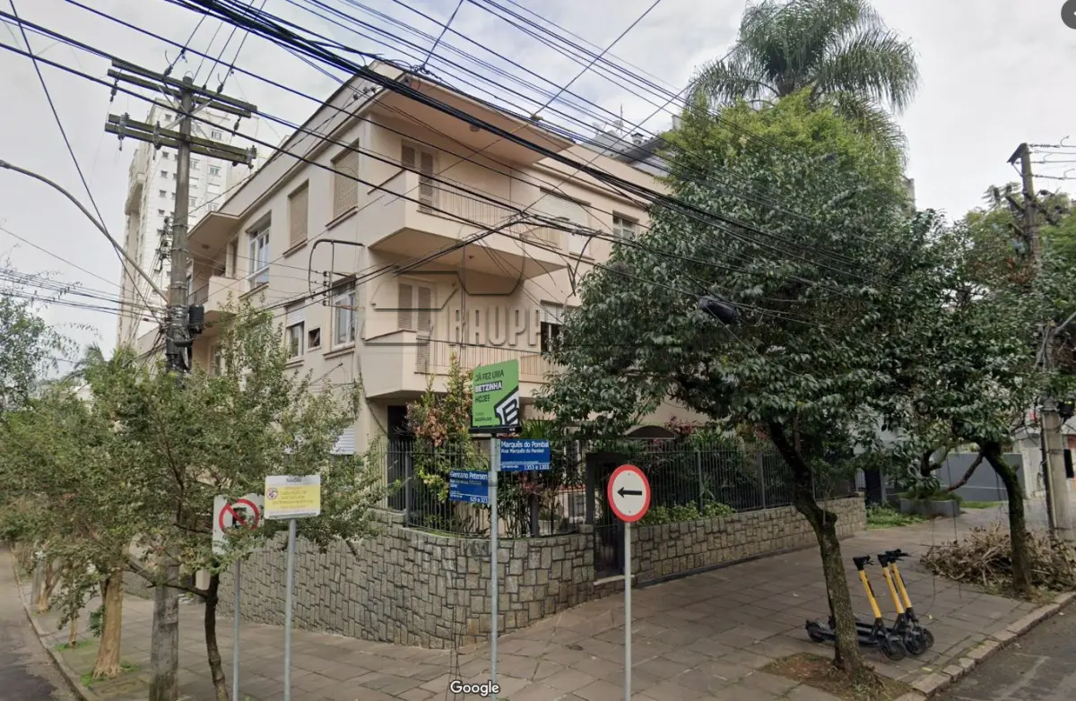 LOTE 004 - (PORTO ALEGRE/RS) O apto 3 do Edifício Primavera, c/ 165,50m² de área útil, no Bairro Auxiliadora