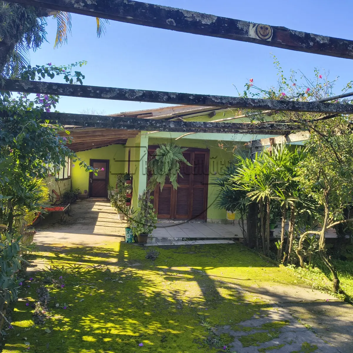 LOTE 003 - 02ª DATA | (GRAVATAÍ/RS) DIREITOS DE POSSE sobre uma casa no Bairro Sagrada Família