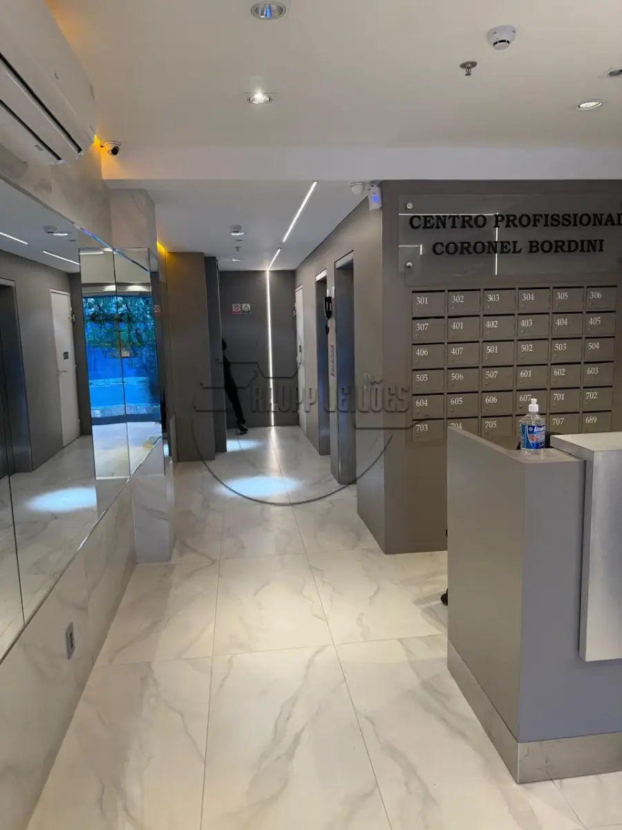 LOTE 004 - (PORTO ALEGRE/RS) O conjunto 503 , c/ 38,53m² + o box 13, ambos do Edifício Centro Profissional Cel. Bordini, no Bairro Auxiliadora