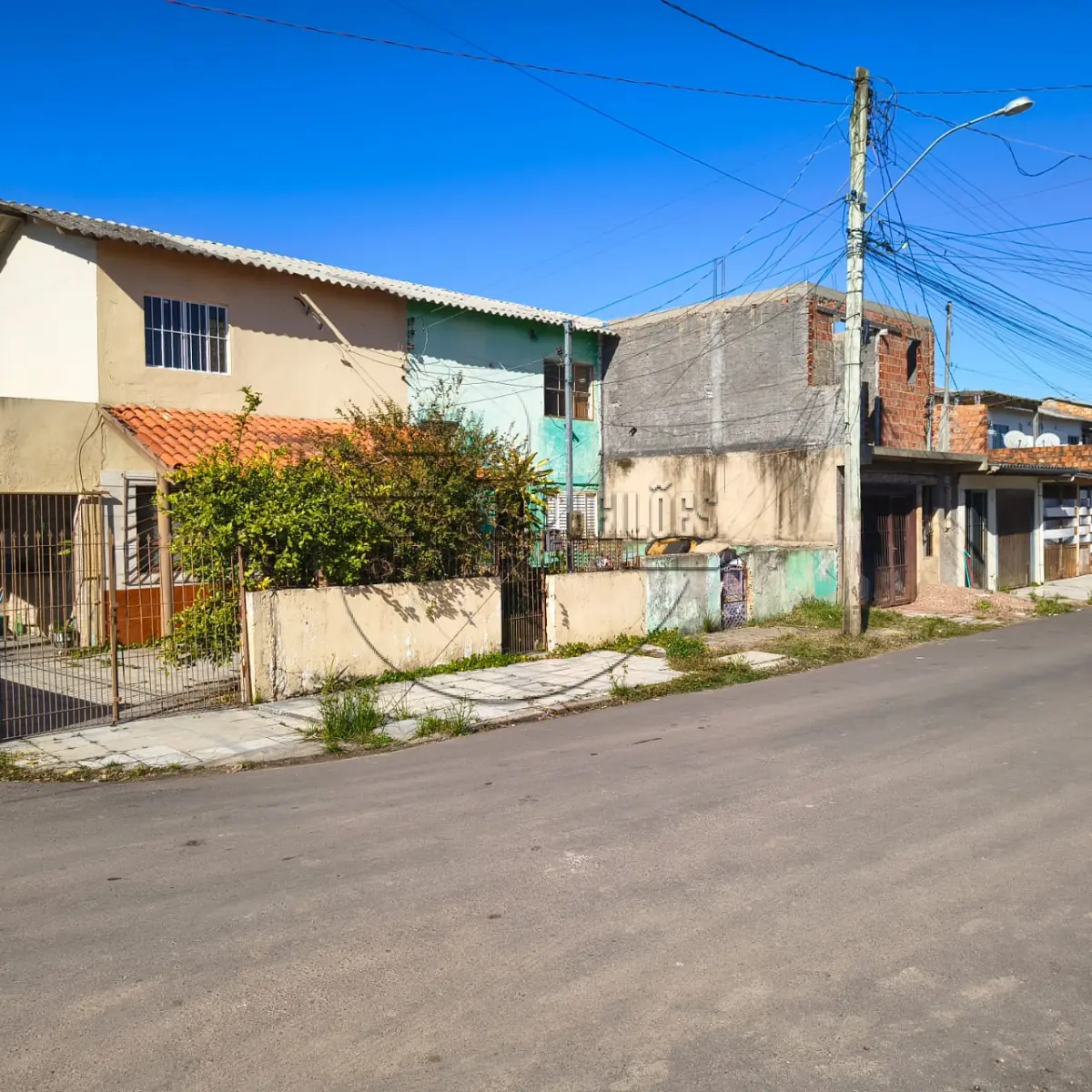 LOTE 002 - 02ª DATA | (GUAÍBA/RS) Um sobrado c/ aprox. 50,00m², no Bairro Santa Rita